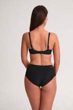 ff0246d993155340fae945cad6bde393